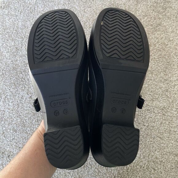 Crocs Women's Sarah Dual Comfort Slip On Mules Clogs Size 9 Black - Picture 9 of 15